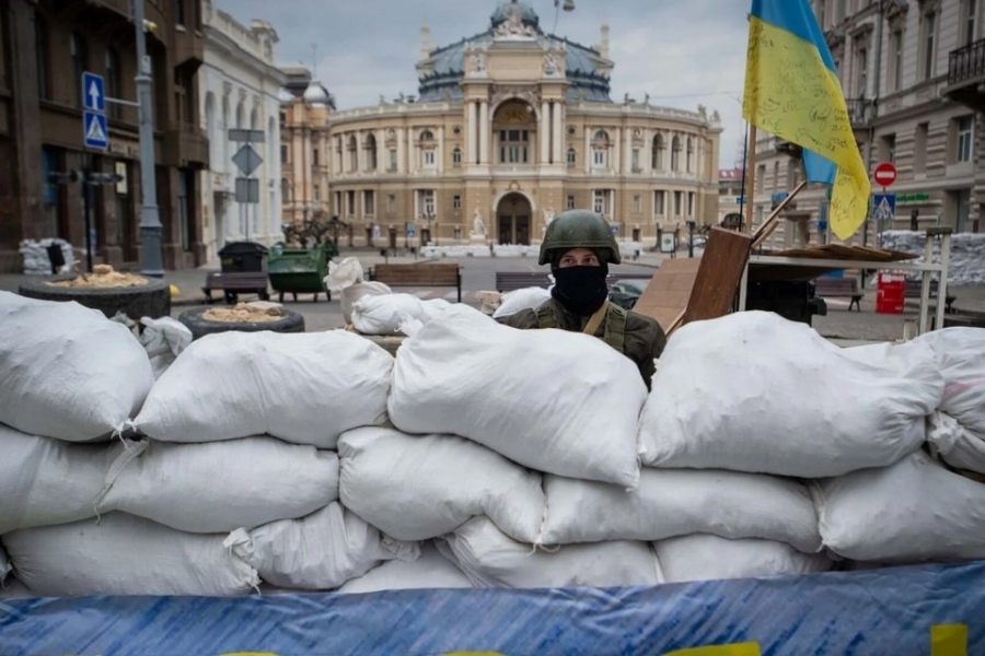 Българи в Одеса: През цялата нощ беше страшно, имаше експлозии и сирени