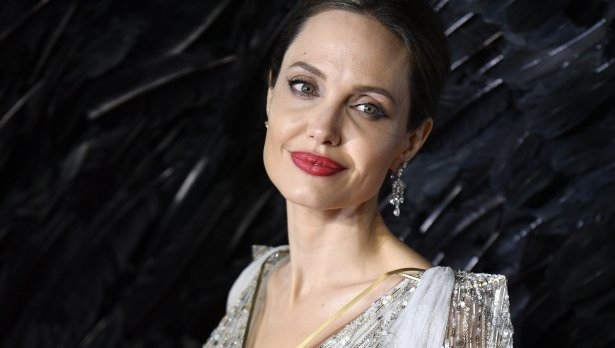 Анджелина Джоли отвърна на новите обвинения на Брад Пит за винарната