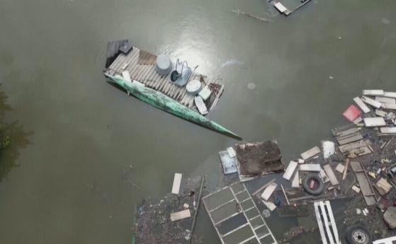 Еколог: Химикали изтичат в Черно море, водата носи острови от боклук