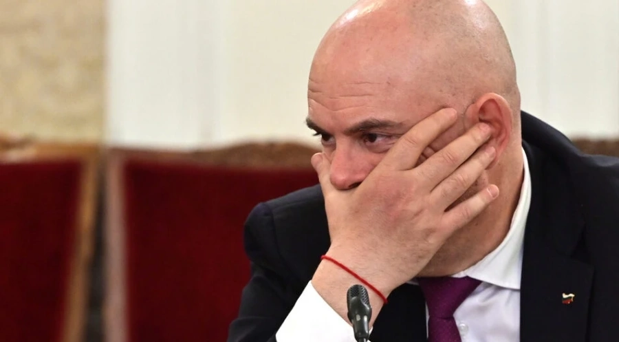 Планират изслушване на Гешев в Правната комисия