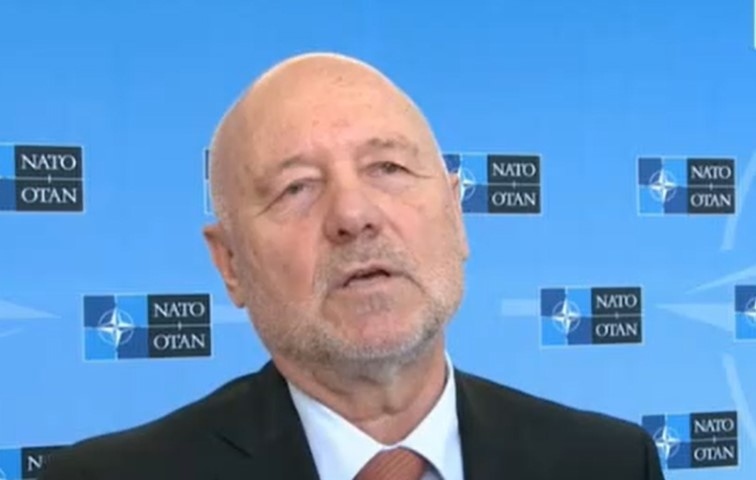 Военният министър Тагарев пред НАТО: Да помагаме на Украйна е наш стратегически интерес