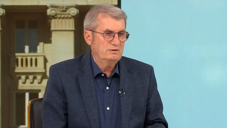 Министър Хинков: Очаквам доклада за апартамента в Лозенец. Започвам проверки във всички държавни болници