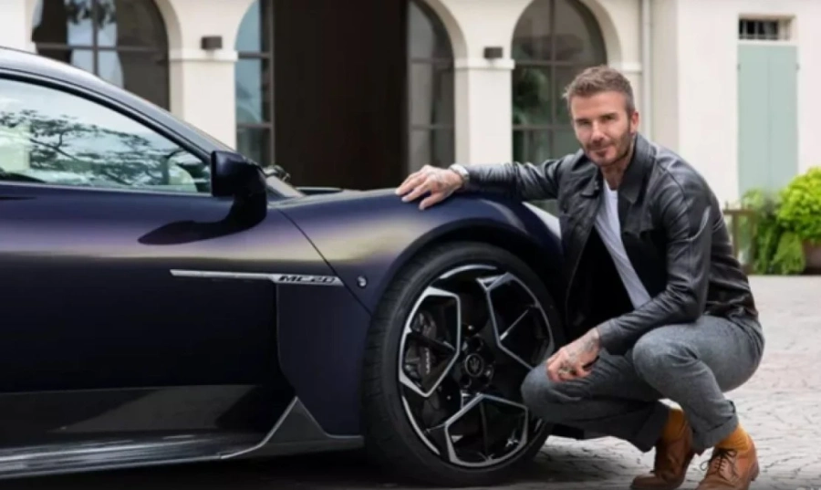 Дейвид Бекъм показа двете най-нови Maserati-та