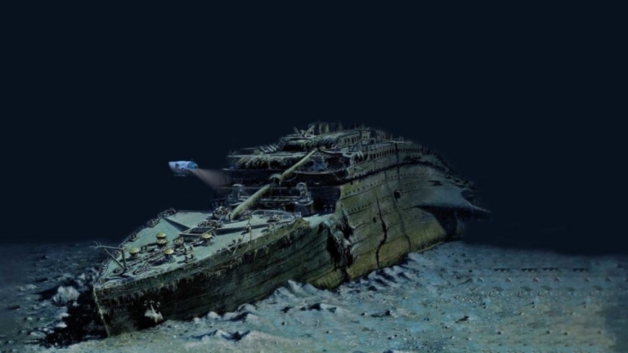 Изчезна подводница, превозваща туристи към Титаник