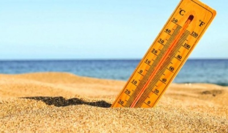 Горещо време в петък: Температури до 36°