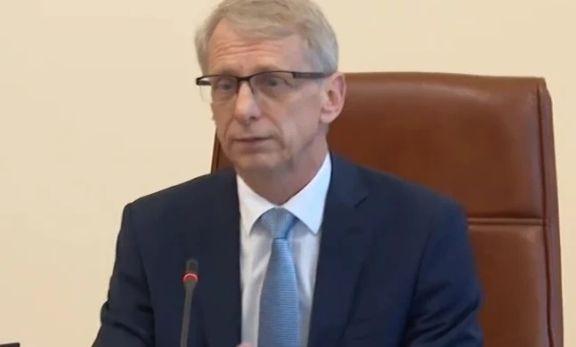 Денков пред Ковачевски: Двустранните отношения остават на втори план, ако не се реши въпросът с включването на българите в конституцията на РСМ