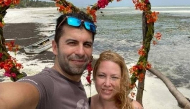 Кирил Петков кара сърф на Лефкада, докато ГЕРБ го чакат за лидерска среща