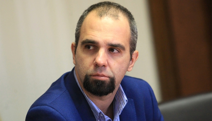 Първан Симеонов: Колкото повече Борисов долепя до себе си ПП-ДБ, толкова повече ги убива
