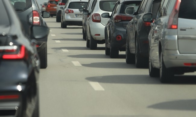 Километрично задръстване на АМ Тракия към Пловдив