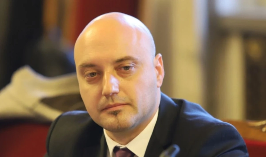 Атанас Славов: Не е до ДПС или ГЕРБ, но Конституцията изисква големи мнозинства