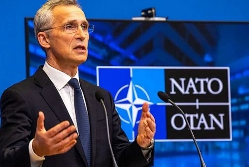 Йенс Столтенберг остава начело на НАТО
