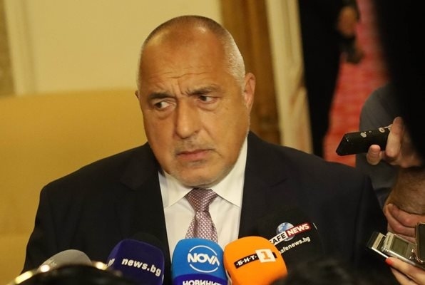 Борисов си дава имунитета