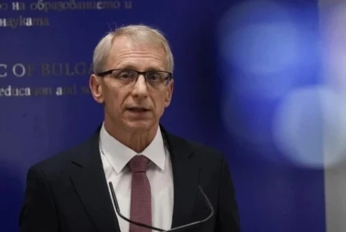 Денков пред Политико: Крайно време е да спрем модела на затваряне на очи, когато Москва дърпа конците