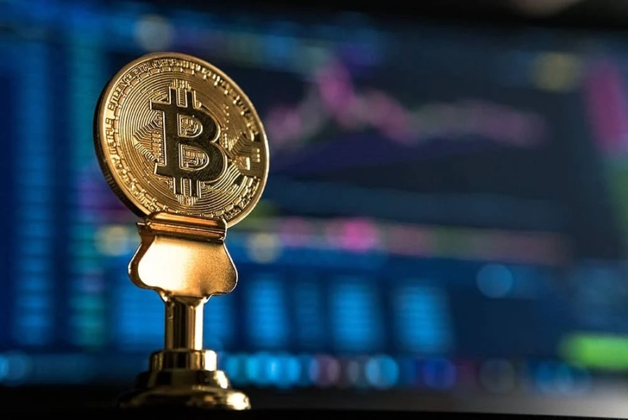Биткойнът достигна 13-месечен връх на инерцията на инвеститорския оптимизъм