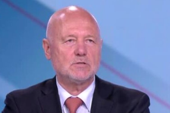 Министър Тагарев: Предоставяме на Украйна годни боеприпаси, които са към края на своя ресурс