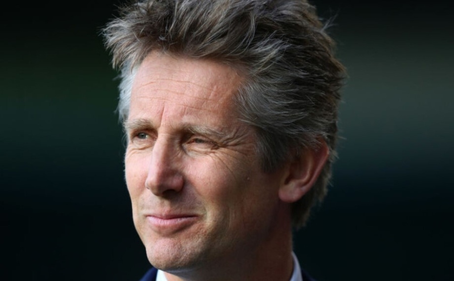 Легендарният вратар Едвин ван дер Сар е в болница в тежко състояние