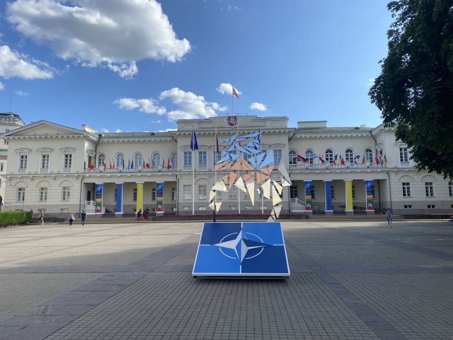 Държавите на срещата във Вилнюс: Бъдещето на Украйна е в НАТО, но без покана засега