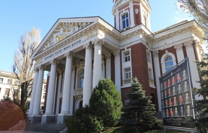 Министърът на културата за скандалите в НТ Иван Вазов: Народният театър трябва да е пример за обединение