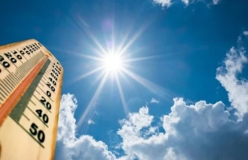 Днес слънчево и горещо с максимални температури между 35° и 40°
