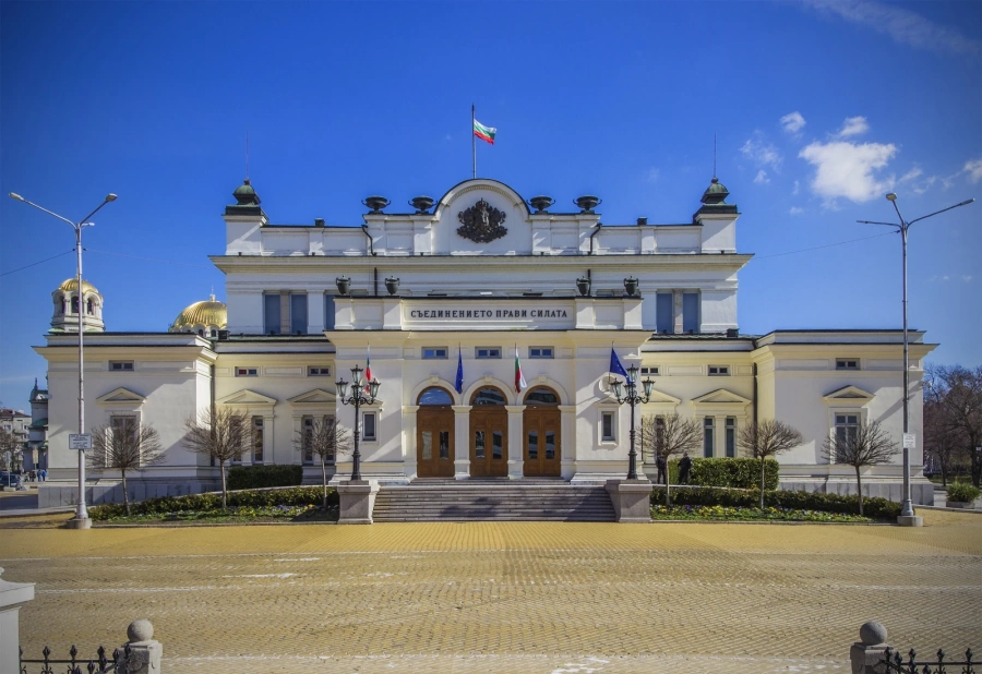 Какви промени внесоха ДПС, ГЕРБ-СДС, БСП и Възраждане в бюджета на ДОО