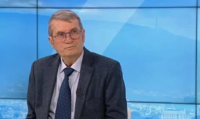 Министър Хинков се извини на Иванка Динева