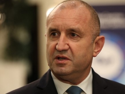 Радев: Недопустимо е политическите различия да водят до език на омразата