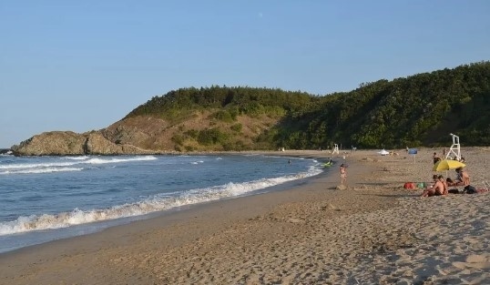 Странно явление: Водата в някои части на морето ни падна до 9 градуса