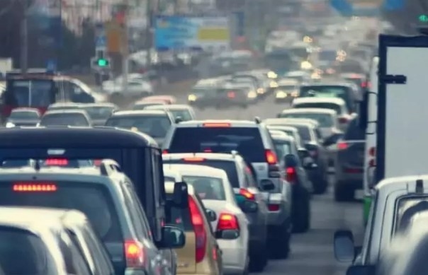 Google ще регулира светофарите в Атина