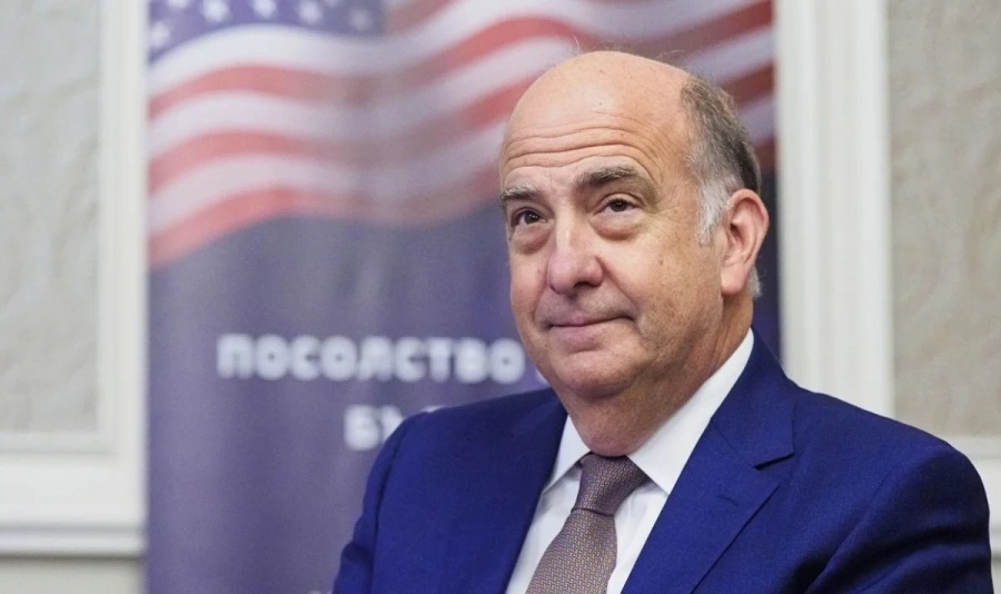 Посланикът на САЩ кани президента Джо Байдън в София