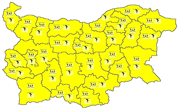 Жълт код за валежи в цялата страна в понеделник