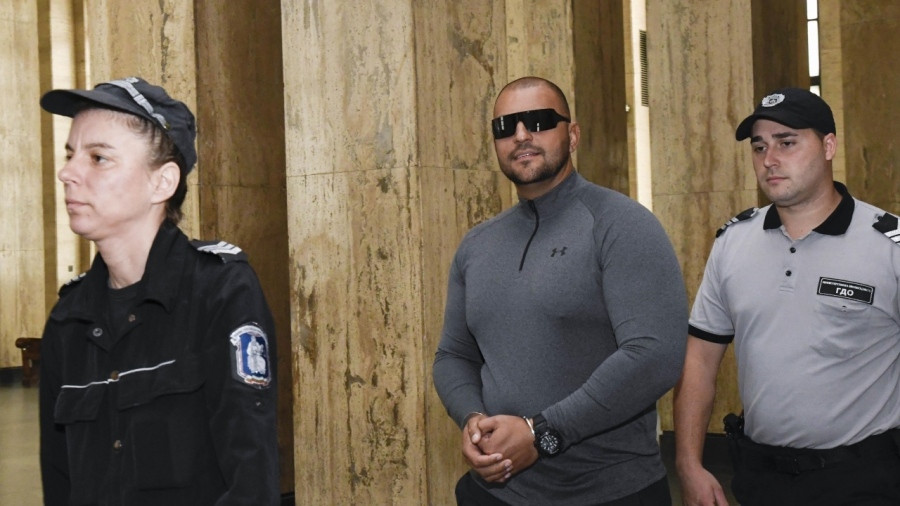 Закопчаха Гринго на Софи Маринова след бурни заплахи