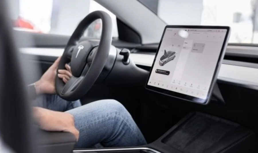 Започват масови разследвания за дефекти в Tesla Model 3 и Model Y