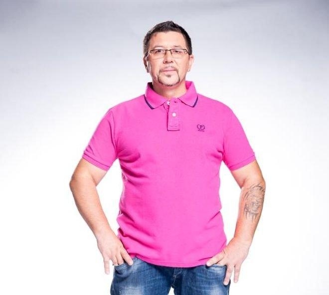 Шеф Петров отиде на Слънчев бряг и пусна гневен пост за татуираните и силиконките: Приятен ви път