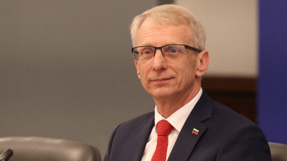 Министър председателят Николай Денков отговаря на живо на въпроси на