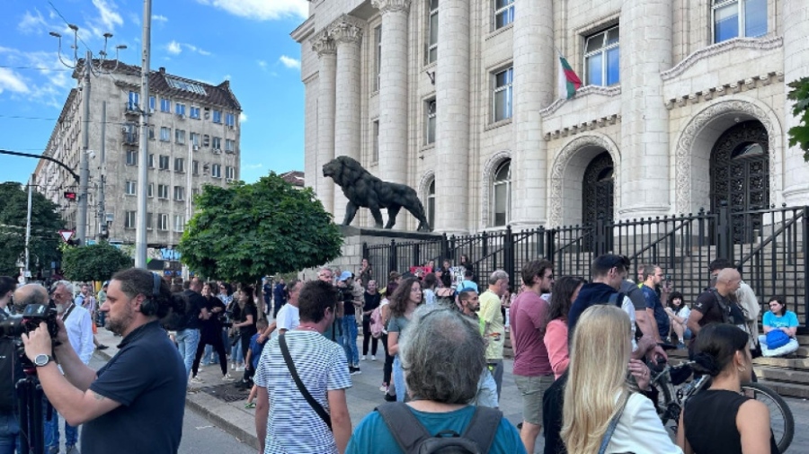 София отново протестира и скандира: Нито една повече!