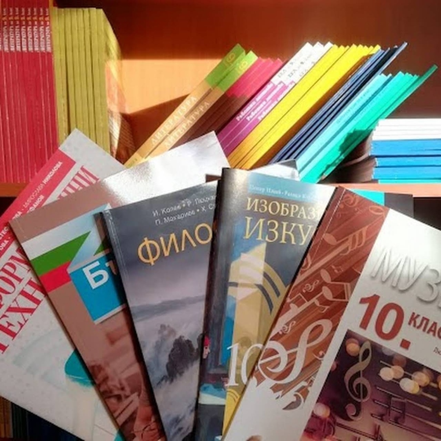 Галин Цоков: В даден момент учебниците може да се окажат незадължителни