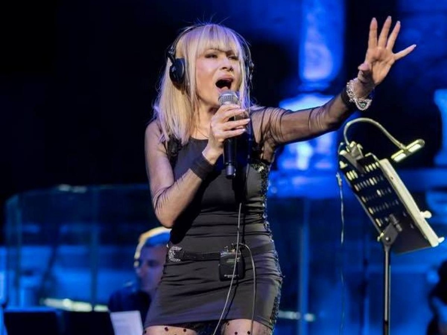 Лили се скара на своя фенка