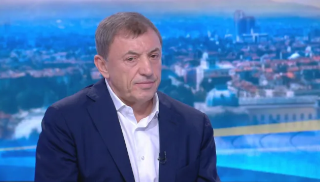 Директорът на Пирогов отрече жената, която е била с Алексей Петров по време на стрелбата, да е починала