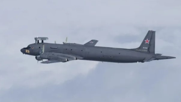 Япония задейства изтребители, след като засече руски самолети