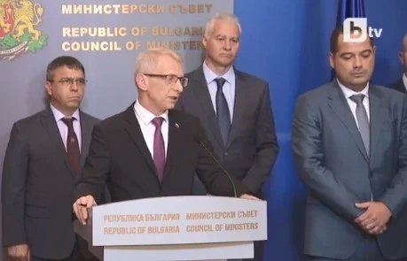 Денков: Охраната на Алексей Петров не е била от професионалисти, които да го предпазят от покушение