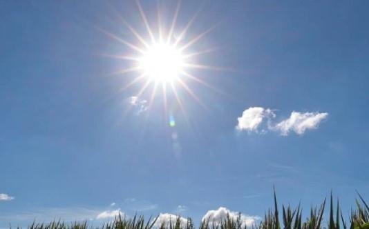 Днес слънчево с максимални температури между 31° и 36°