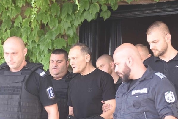 Дружества на Божков работили с фирми на Пригожин и на други санкционирани от ЕС руснаци