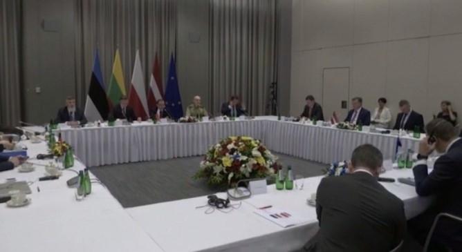 Полша и балтийските републики ще затворят границите си с Беларус в случай на критична ситуация