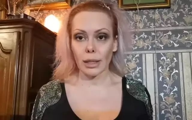 Албена Вулева изригна срещу Тото: Мръсен палячо!