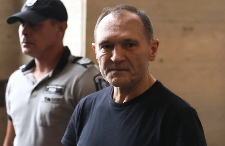 Васил Божков и семейството му са поставени под охрана