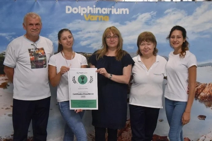 Делфинариум Варна получи сертификат за топ дестинация от британски пътеводител  
