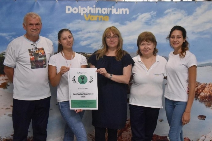 Делфинариум Варна получи сертификат за топ дестинация от британски пътеводител  