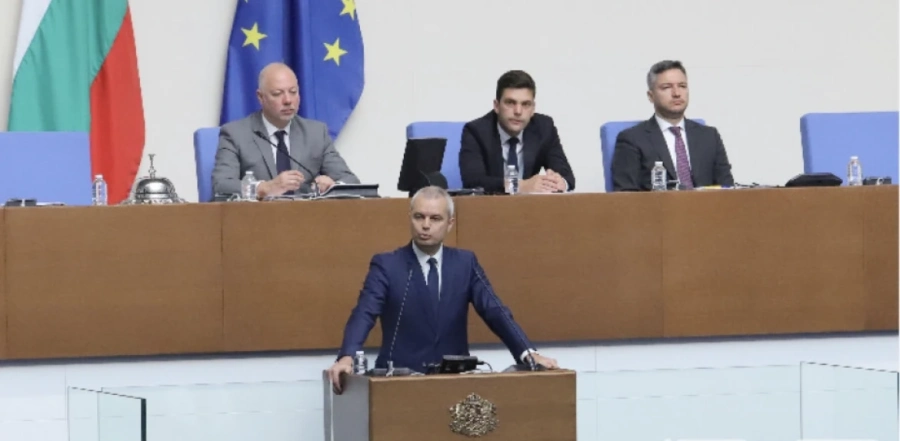 Възраждане поискаха оставката на министъра на отбраната