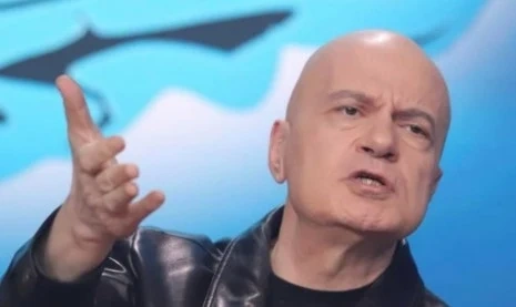 Слави Трифонов: Парламентарните групи на ПП-ДБ, ГЕРБ-СДС и ДПС най-нагло се изплюха върху вашето право да решавате