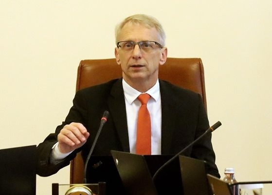 Денков за зърнарите: Срещи се провеждат от 25 юли и тогава почти всички бяха съгласни да падне забраната за внос от Украйна